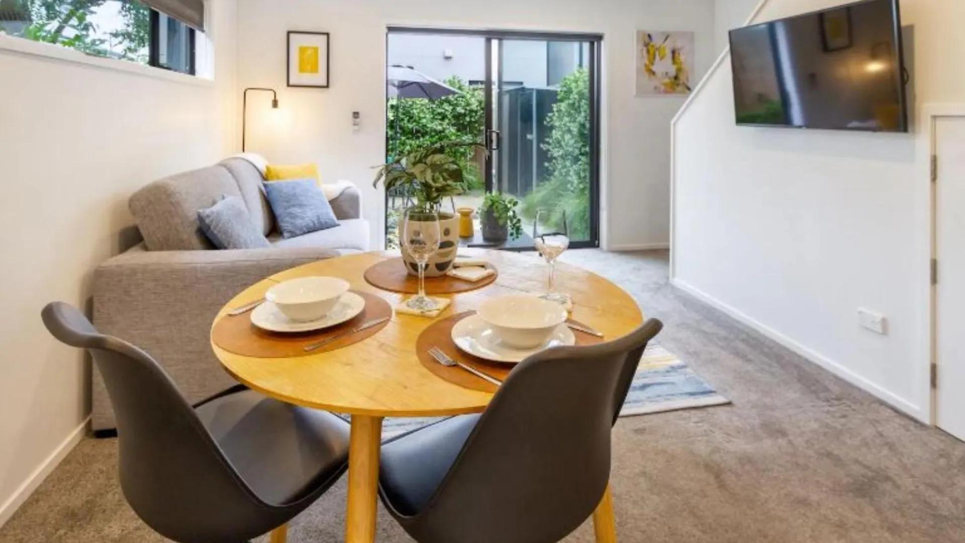Central City-Urban Oasis 1 Bed 1 Bath W/Sofa Bed Christchurch