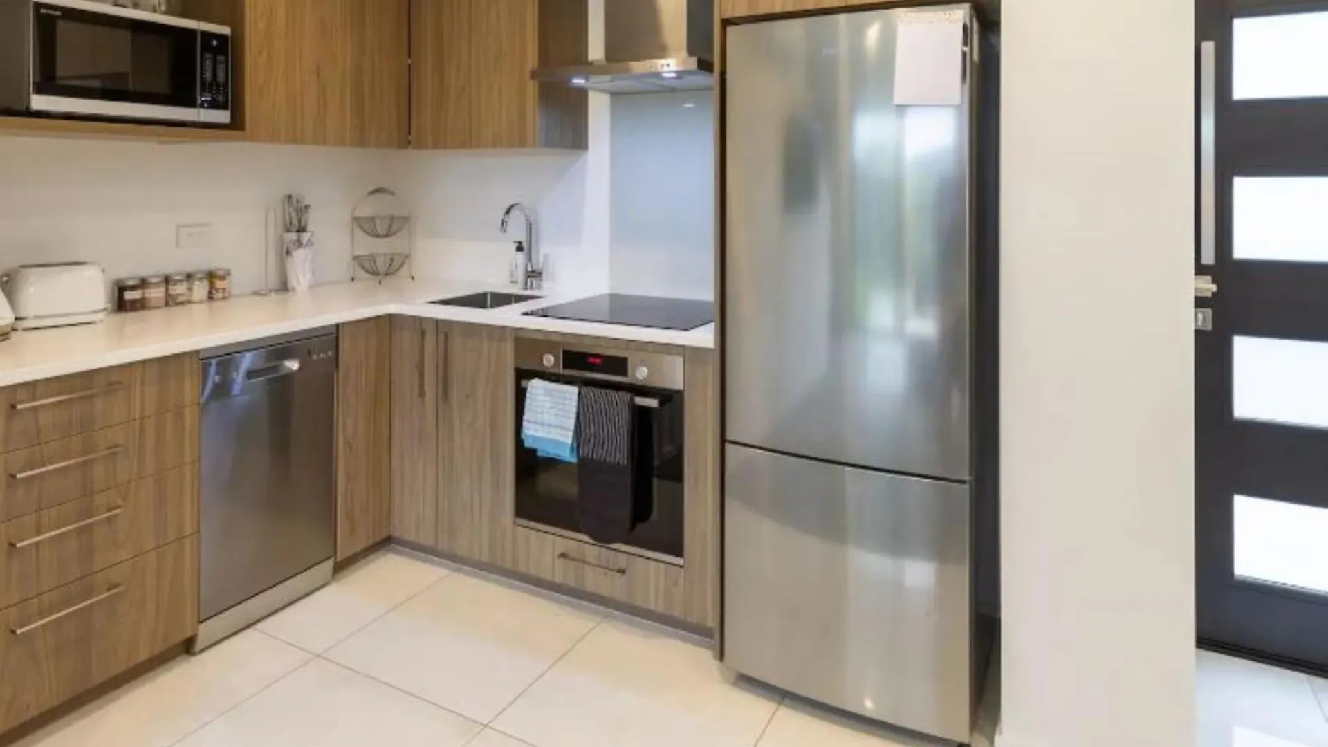 Central City-Urban Oasis 1 Bed 1 Bath W/Sofa Bed Christchurch